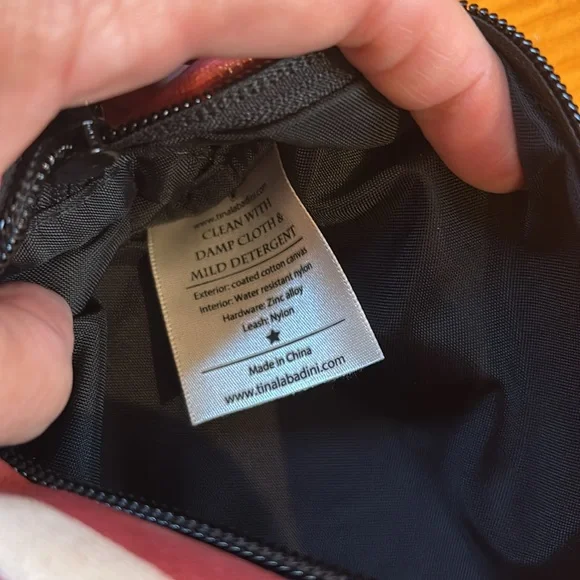 TINA LABADINI Red Stripe Ditty Bag Zip Leash Clasp Oilcloth Designer - Picture 6 of 7